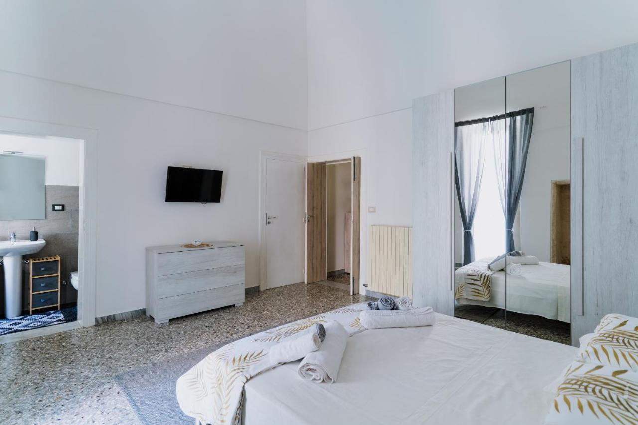 Palestro49 Holiday House โมโนโปลี ภายนอก รูปภาพ